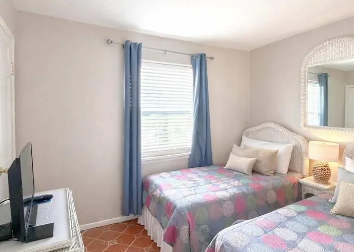 Sea Horse 612- 2 Min Walk 2 Apartment *