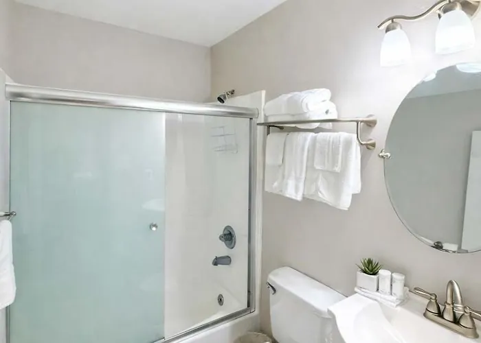 Sea Horse 612- 2 Min Walk 2 Apartment *